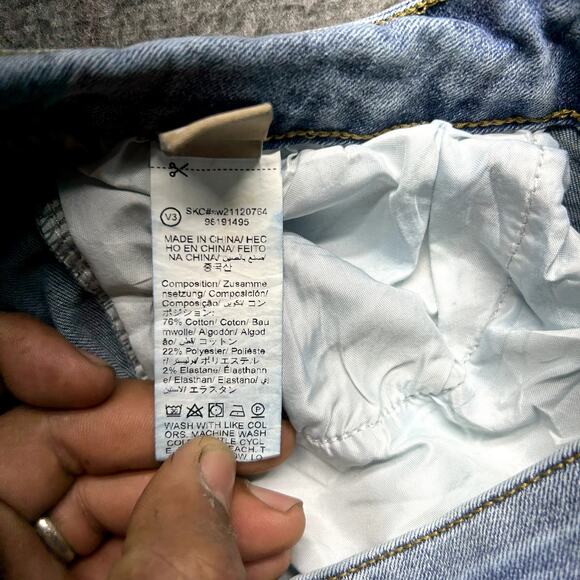 Dazy-Less Women’s Straight Leg Jeans M Light Wash Raw Hem Stretch Denim Pants - Picture 7 of 16